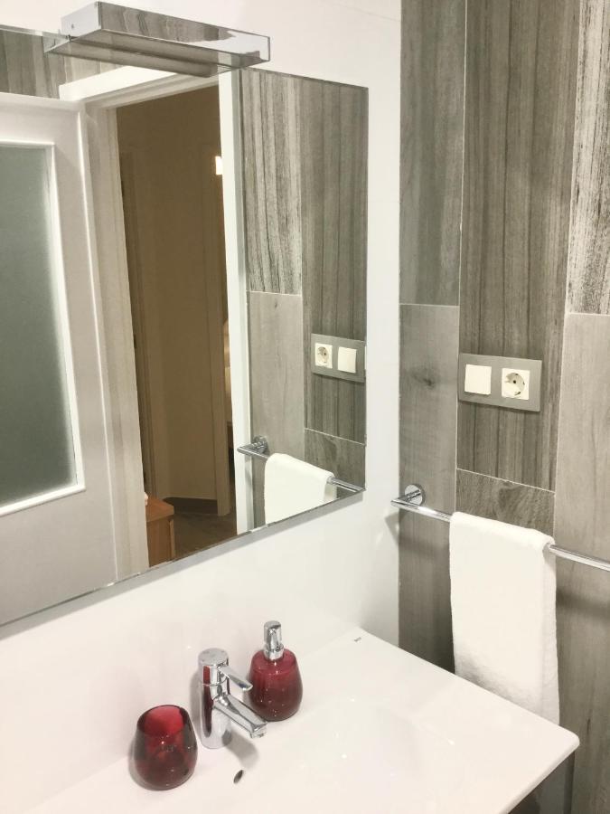 Central & Charming Clerigos Appartments ポルト エクステリア 写真